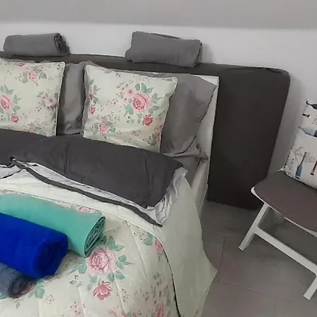 For Apartament *
